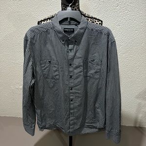 Men’s Kenneth Cole blue & white check button down shirt with 2 pockets